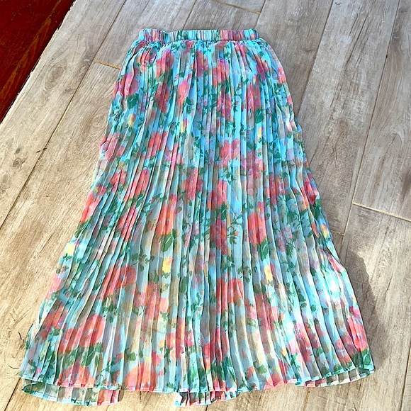NWOT Ontwelfth Tulle Floral Front Slit Maxi Skirt - Picture 6 of 9